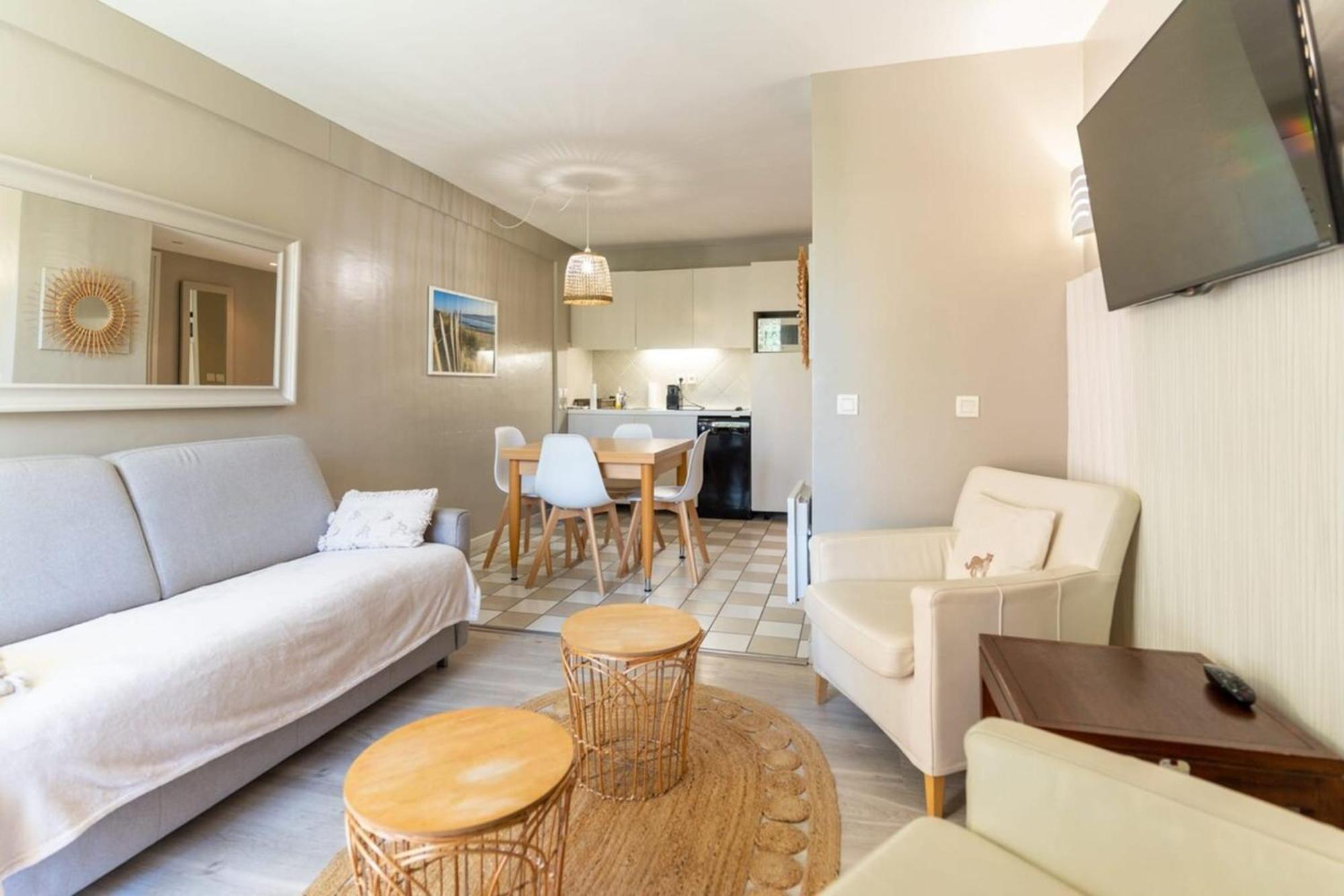 Beautiful Flat With Swimming Pool Tennis Court And Free Parking 117 Le Touquet Eksteriør bilde